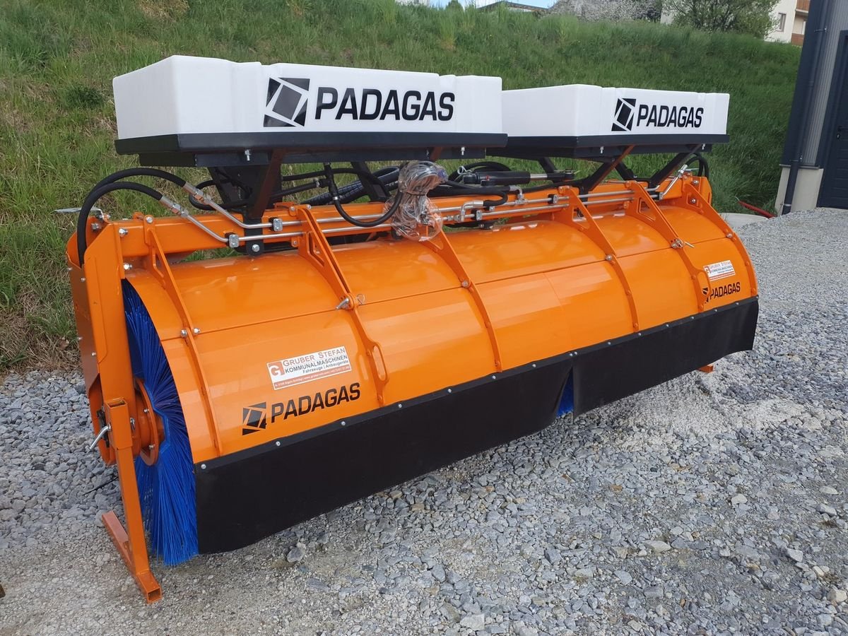Kehrmaschine des Typs Padagas SHARK H KEHRMASCHINE Traktor Bema Tuchel Radlade, Neumaschine in Aigen-Schlägl (Bild 11)