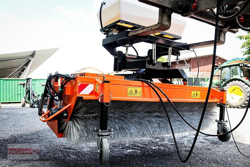 Kehrmaschine του τύπου PRONAR ZM 2000 Kehrmaschine 2 m + Seitenbesen, Neumaschine σε Ostheim/Rhön (Φωτογραφία 5)