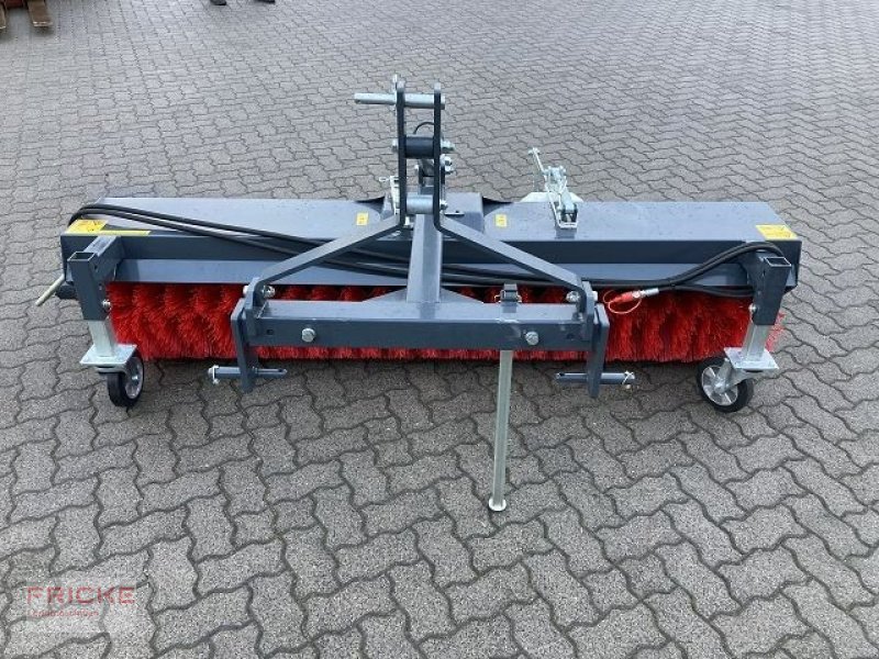 Kehrmaschine van het type Saphir FKM 231, Gebrauchtmaschine in Demmin (Foto 4)