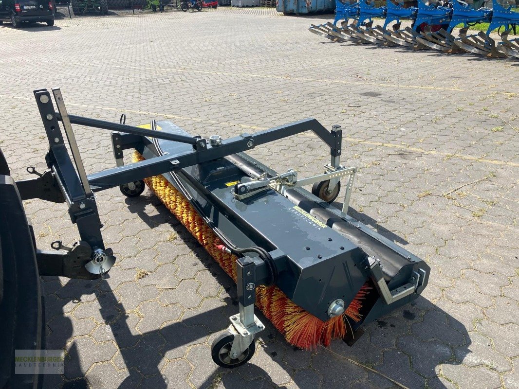 Kehrmaschine του τύπου Saphir FKM 231, Neumaschine σε Mühlengeez (Φωτογραφία 4)