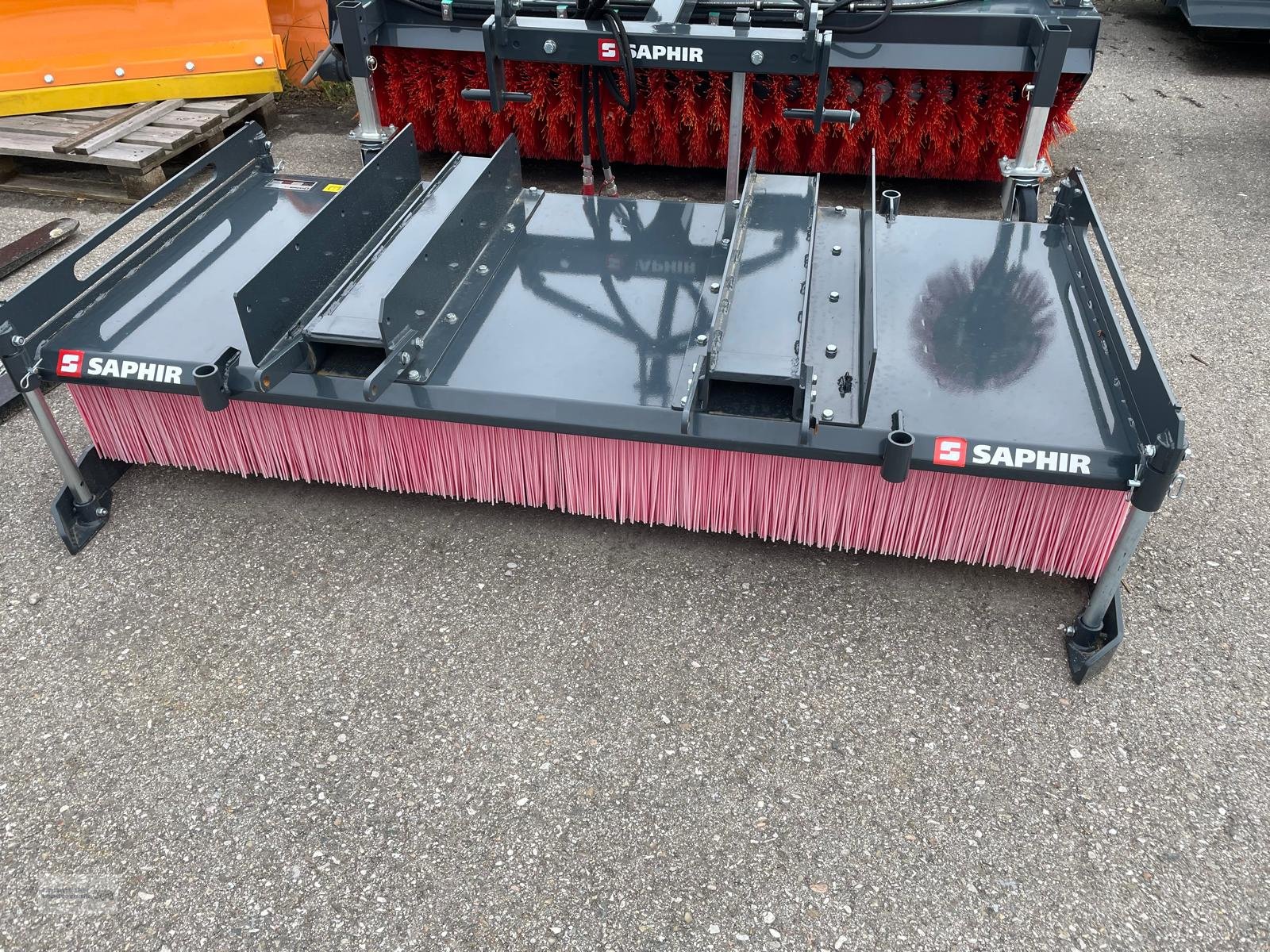 Kehrmaschine a típus Saphir KB 20, Neumaschine ekkor: Traunreut (Kép 2)