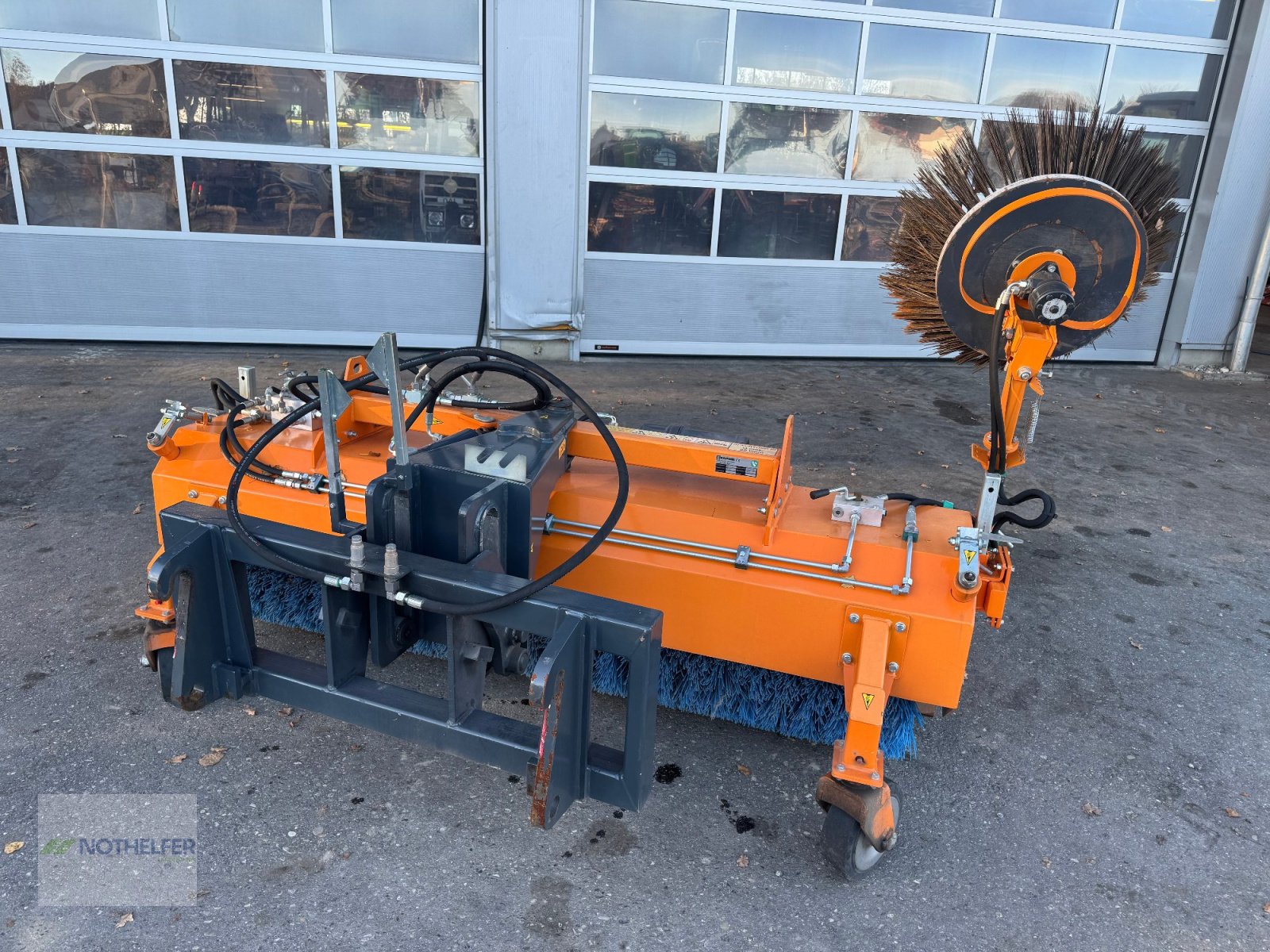 Kehrmaschine of the type Saphir PKM 23, Gebrauchtmaschine in Pforzen (Picture 1)