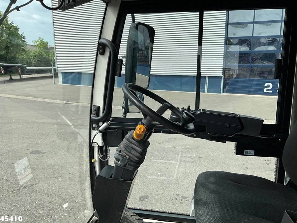 Kehrmaschine typu Schmidt Cleango 500 Compact Euro 6 with 3-rd brush, Gebrauchtmaschine w ANDELST (Zdjęcie 11)