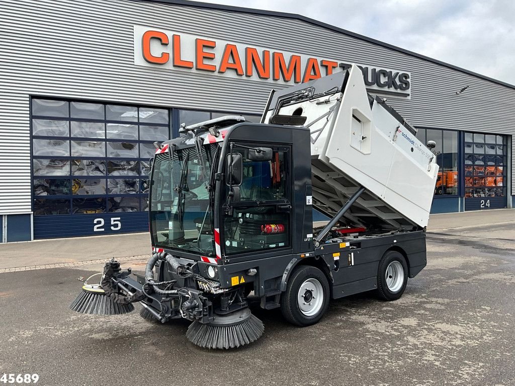 Kehrmaschine typu Schmidt Cleango Compact 500 Euro 6 with 3-rd brush Just 4.260 km!, Gebrauchtmaschine v ANDELST (Obrázek 1)