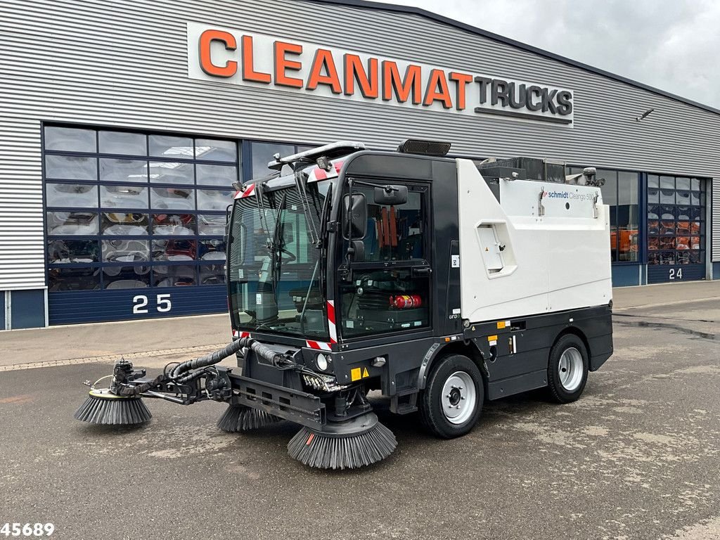 Kehrmaschine typu Schmidt Cleango Compact 500 Euro 6 with 3-rd brush Just 4.260 km!, Gebrauchtmaschine v ANDELST (Obrázek 2)