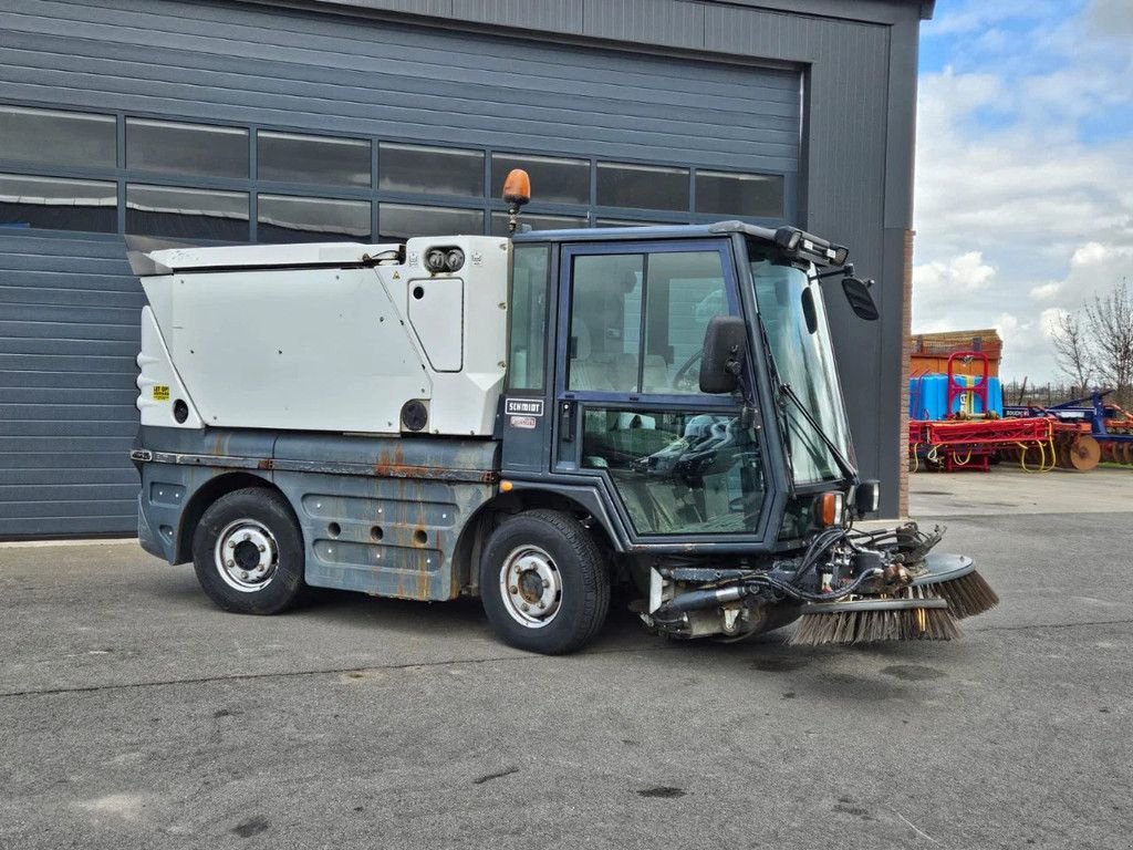 Kehrmaschine типа Schmidt COMPACT 200 Swingo 200, Gebrauchtmaschine в BENNEKOM (Фотография 2)
