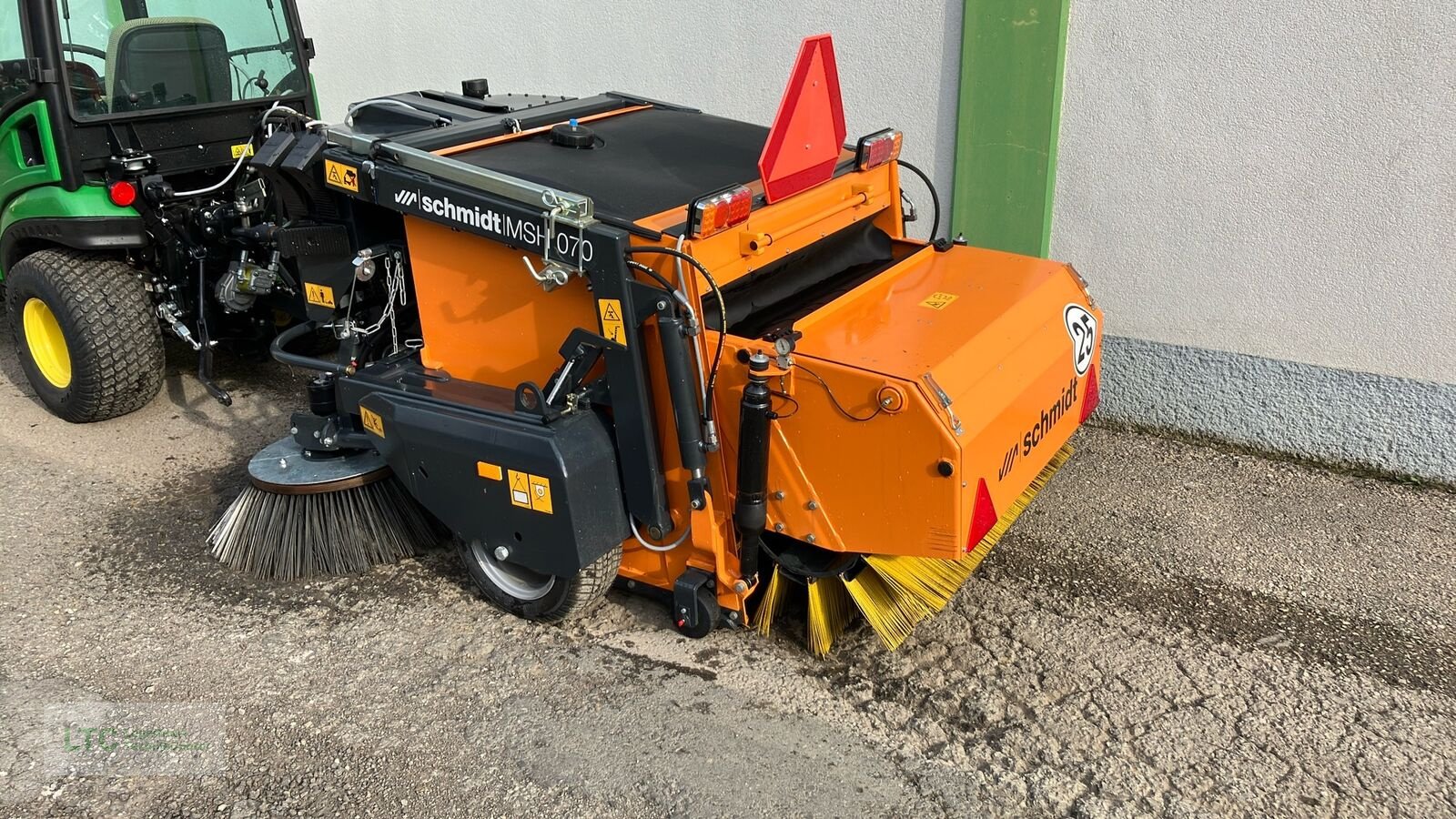 Kehrmaschine des Typs Schmidt MSH 070 Kehrmaschine, Vorführmaschine in Herzogenburg (Bild 3)