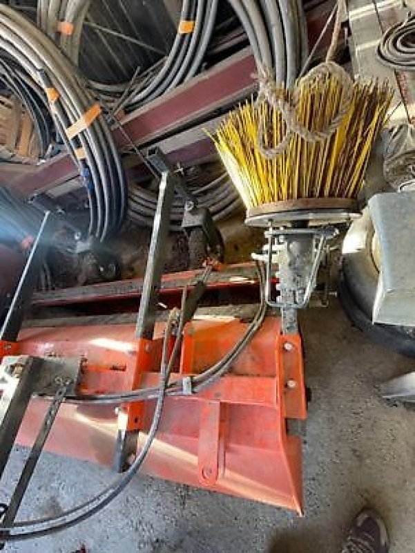 Kehrmaschine Türe ait Sonstige 2m, Gebrauchtmaschine içinde Marlenheim (resim 3)