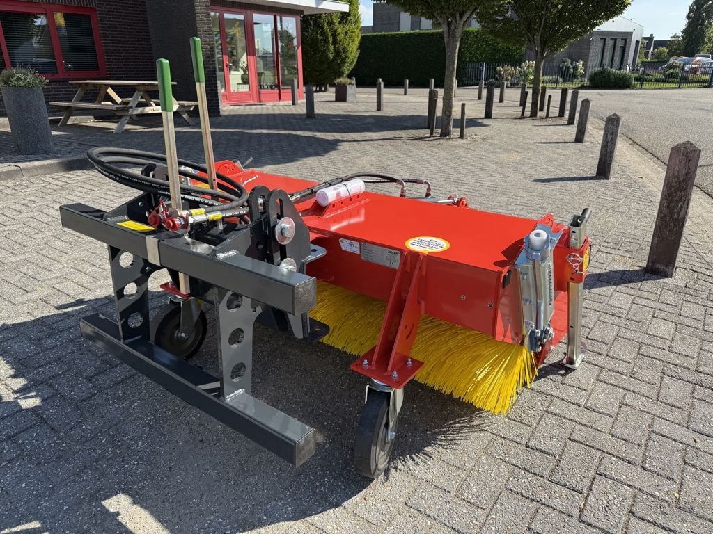 Kehrmaschine des Typs Sonstige ADLER K600-150 Veegmachine, Neumaschine in BOEKEL (Bild 3)