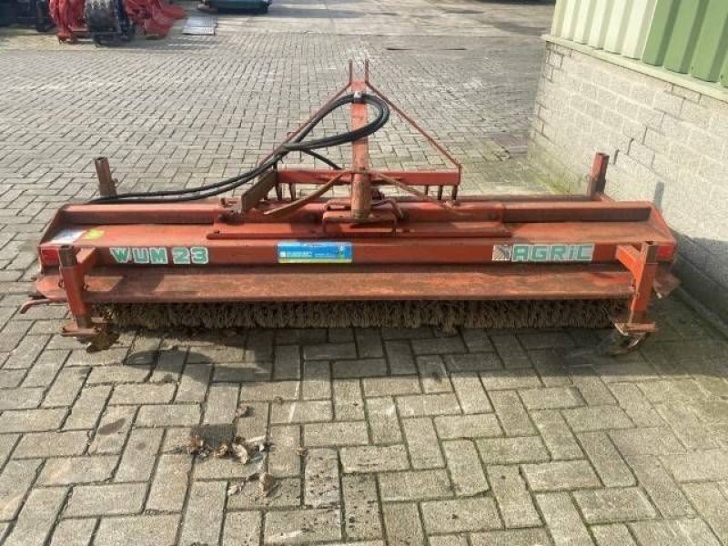 Kehrmaschine of the type Sonstige Agric W U M -2-3, Gebrauchtmaschine in Roosendaal (Picture 1)