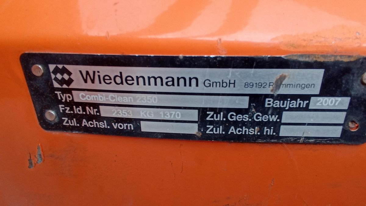 Kehrmaschine tip Sonstige Combi Clean 2350, Gebrauchtmaschine in Grünbach (Poză 2)