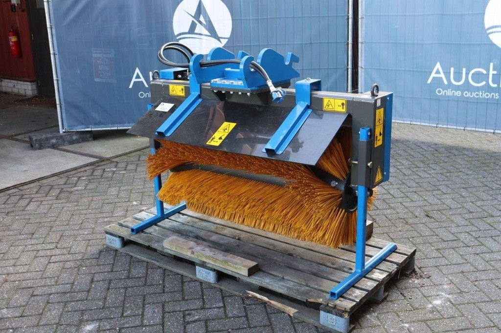 Kehrmaschine typu Sonstige CW10, Neumaschine w Antwerpen (Zdjęcie 4)