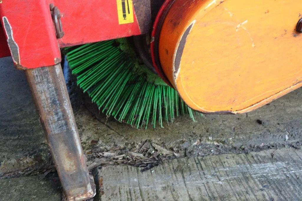 Kehrmaschine a típus Sonstige D&uuml;cker Veegmachine, Gebrauchtmaschine ekkor: Losdorp (Kép 10)