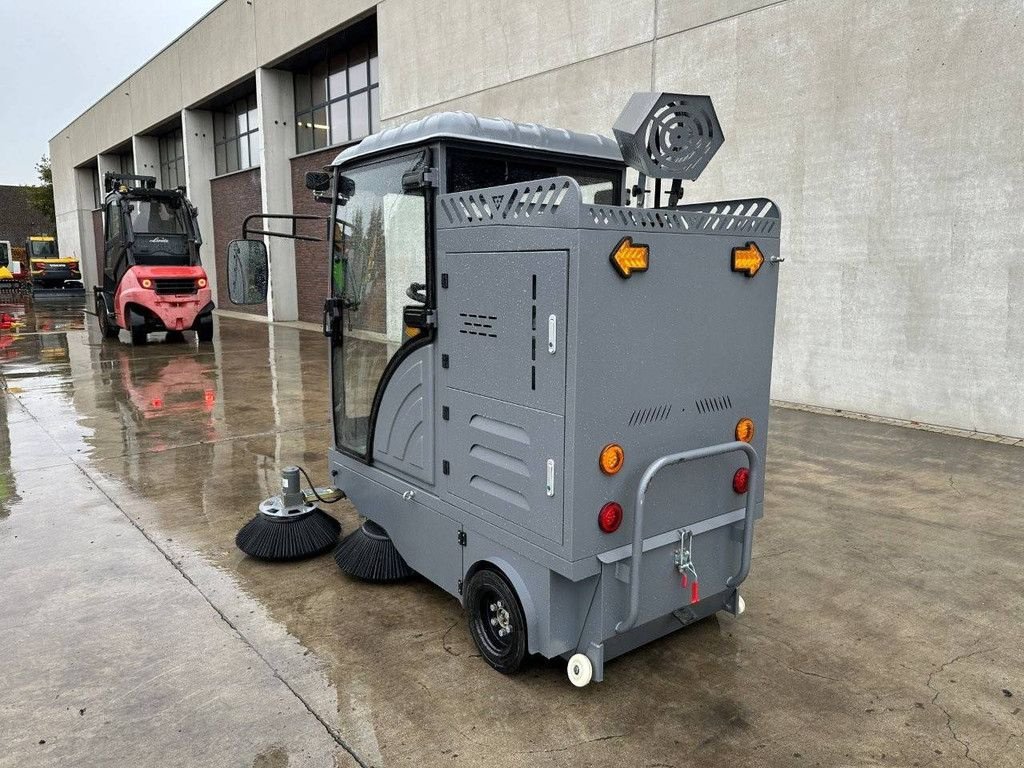 Kehrmaschine du type Sonstige DY2000, Neumaschine en Antwerpen (Photo 8)