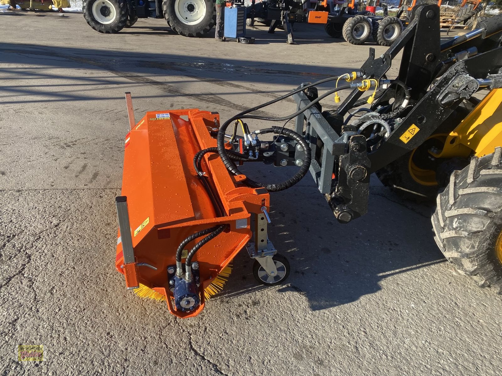 Kehrmaschine des Typs Sonstige EZE Kehrmaschine 150cm mit Euroaufnahme, Neumaschine in Kötschach (Bild 4)