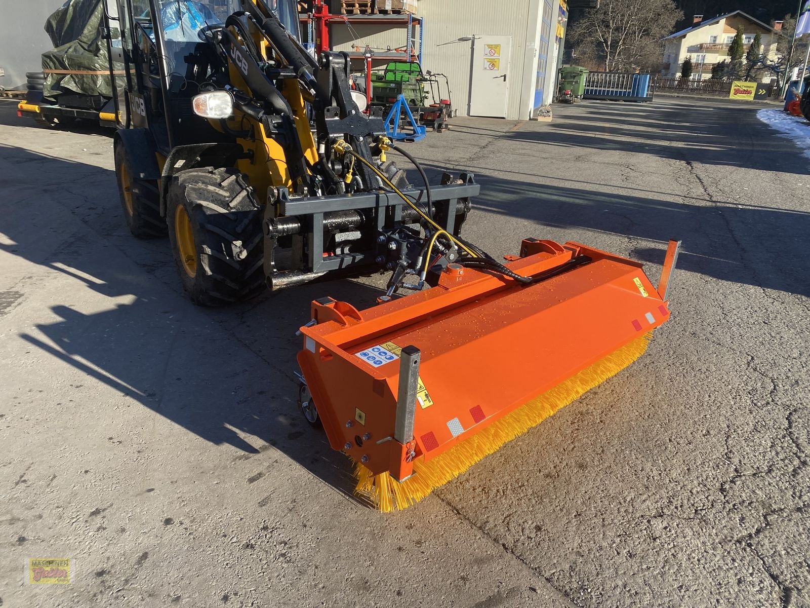 Kehrmaschine des Typs Sonstige EZE Kehrmaschine 150cm mit Euroaufnahme, Neumaschine in Kötschach (Bild 1)