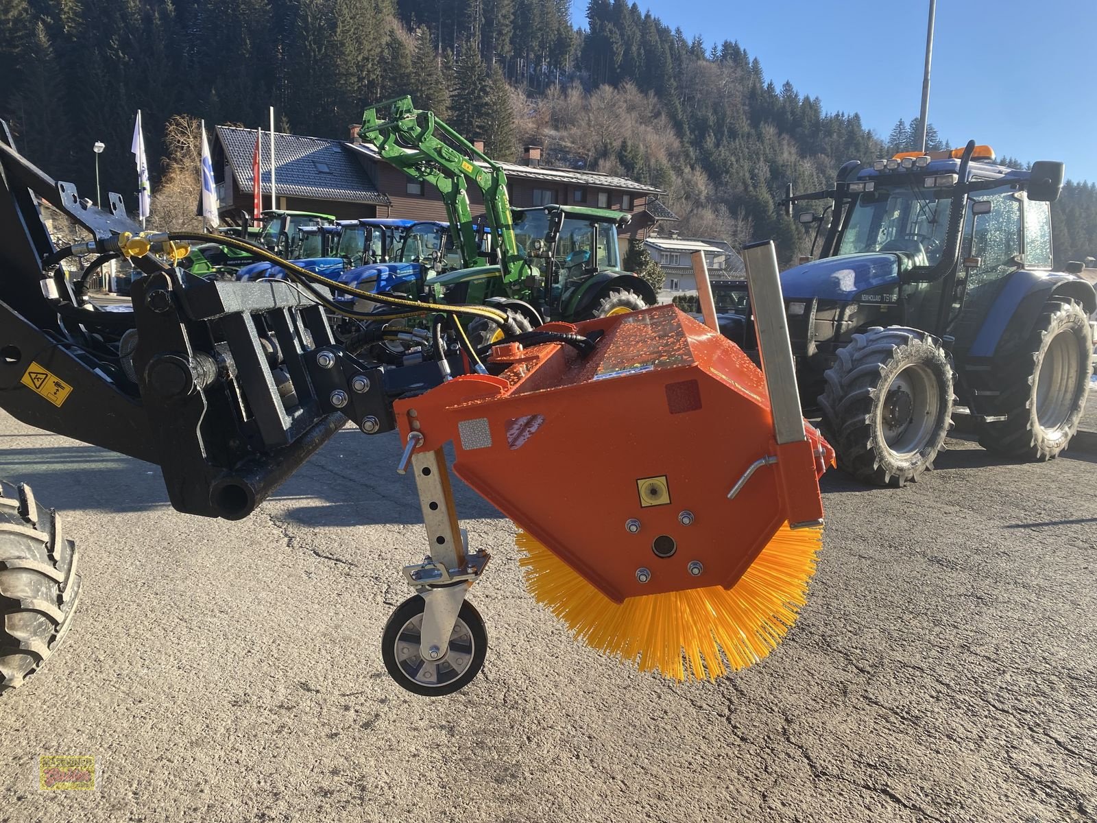 Kehrmaschine des Typs Sonstige EZE Kehrmaschine 150cm mit Euroaufnahme, Neumaschine in Kötschach (Bild 16)