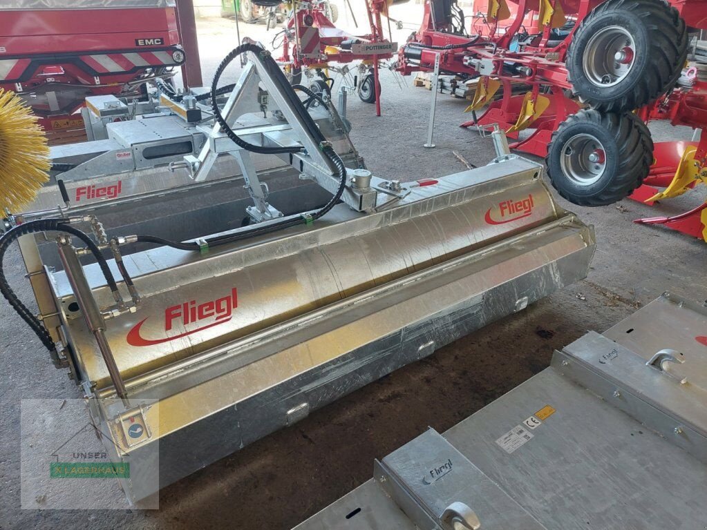 Kehrmaschine van het type Sonstige FLIEGL ECONOMY 2300, Neumaschine in Haag (Foto 2)