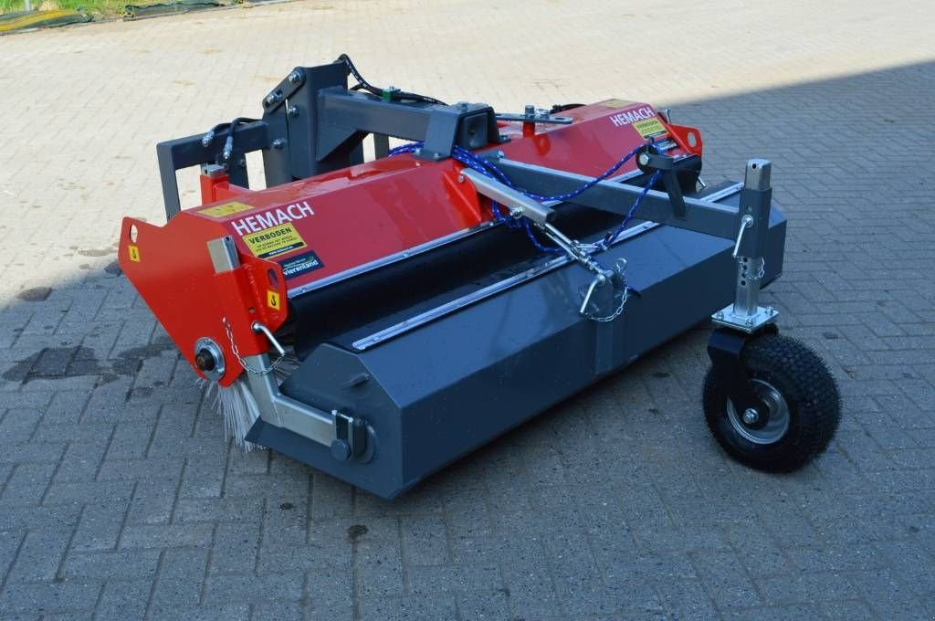 Kehrmaschine a típus Sonstige hemach Veegmachine met opvang en palletvork insteek, Neumaschine ekkor: Erichem (Kép 7)