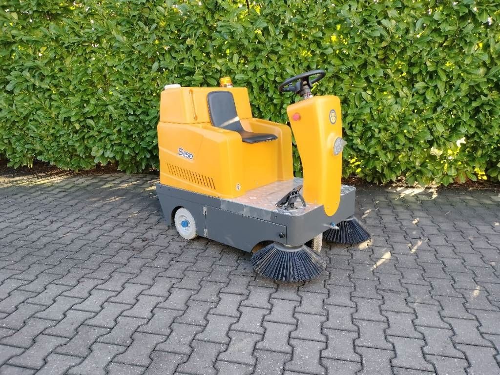 Kehrmaschine des Typs Sonstige Hippo S 1150, Neumaschine in Nijkerkerveen (Bild 3)