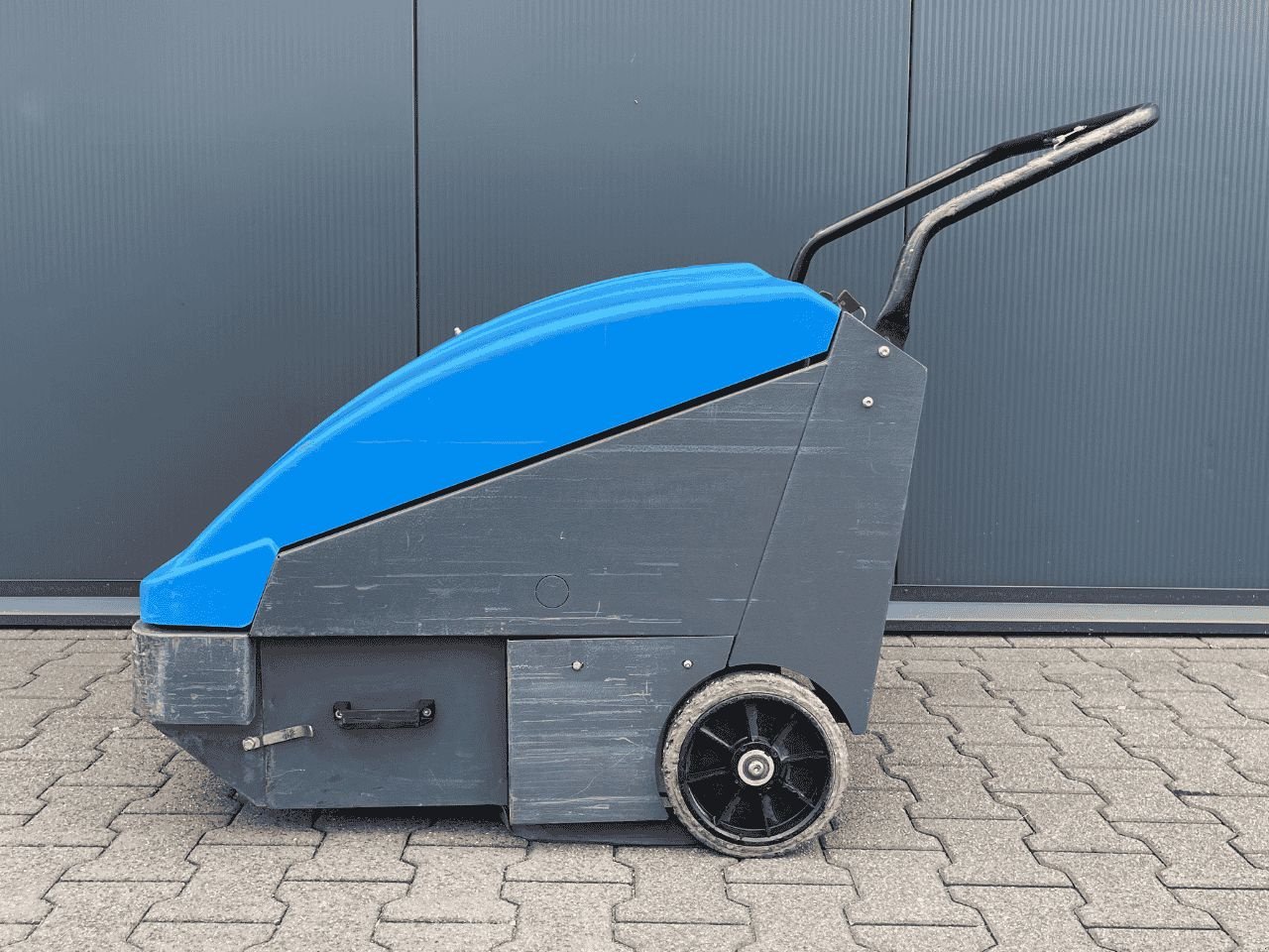 Kehrmaschine of the type Sonstige Isal PB 70 ET, Gebrauchtmaschine in Barneveld (Picture 4)