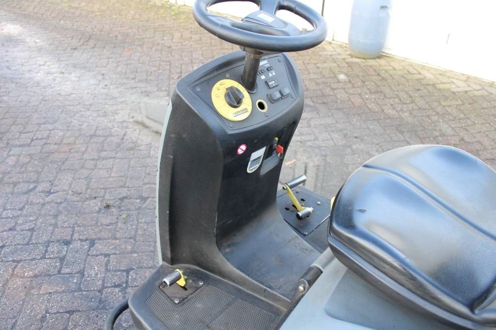 Kehrmaschine typu Sonstige K&auml;rcher KM 100/100, Gebrauchtmaschine v Rucphen (Obrázek 10)