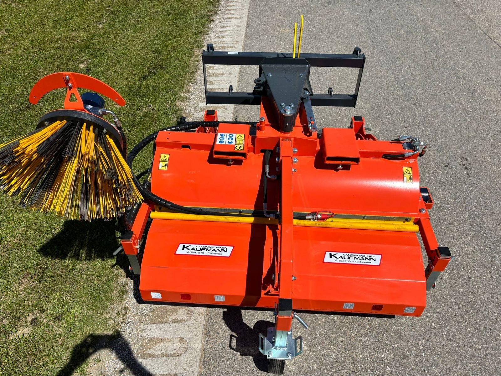 Kehrmaschine des Typs Sonstige KEH 140 Kehrmaschine, Neumaschine in NATTERNBACH (Bild 2)