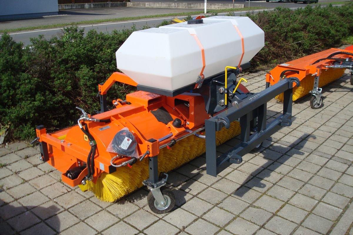 Kehrmaschine des Typs Sonstige Kehrmaschine 180, Neumaschine in Judenburg (Bild 1)