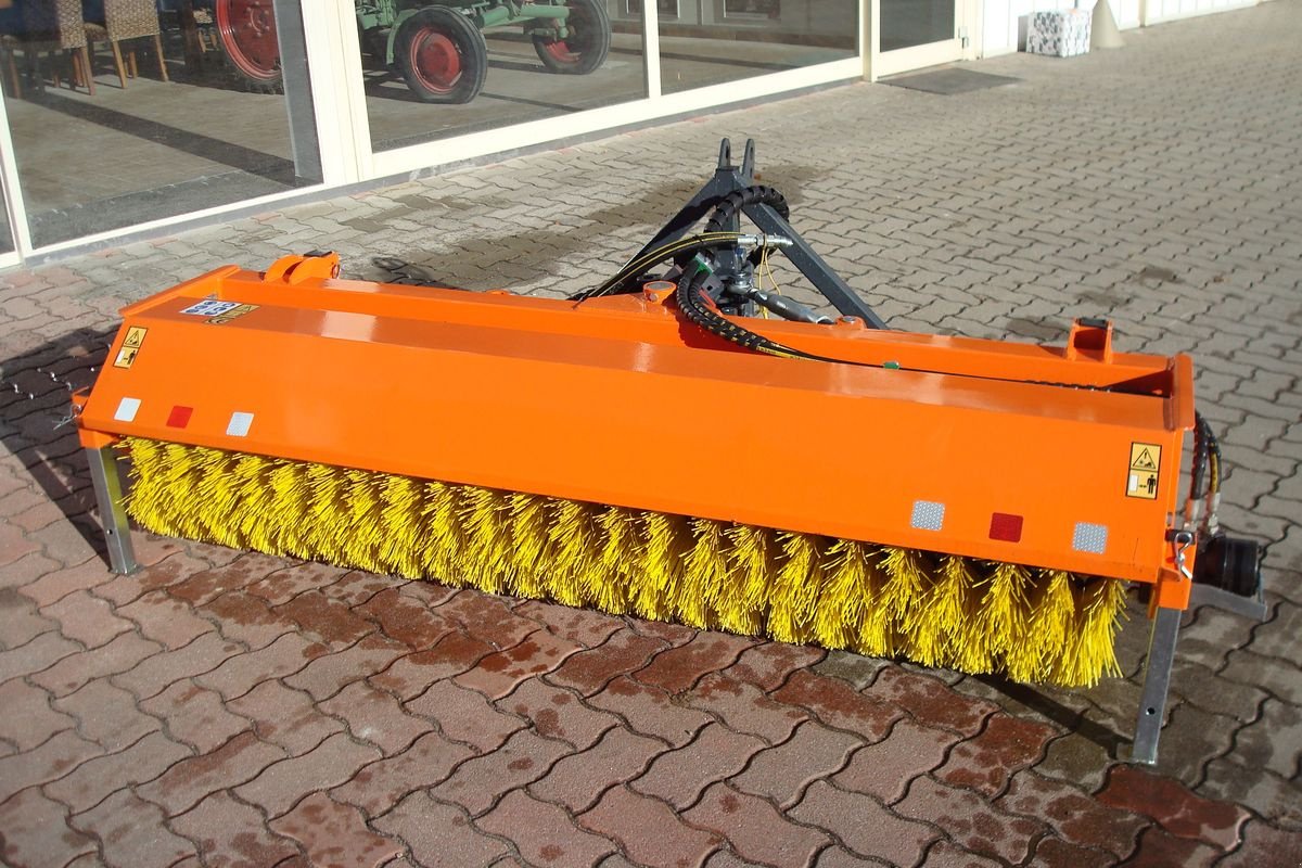 Kehrmaschine des Typs Sonstige Kehrmaschine 200, Neumaschine in Judenburg (Bild 2)