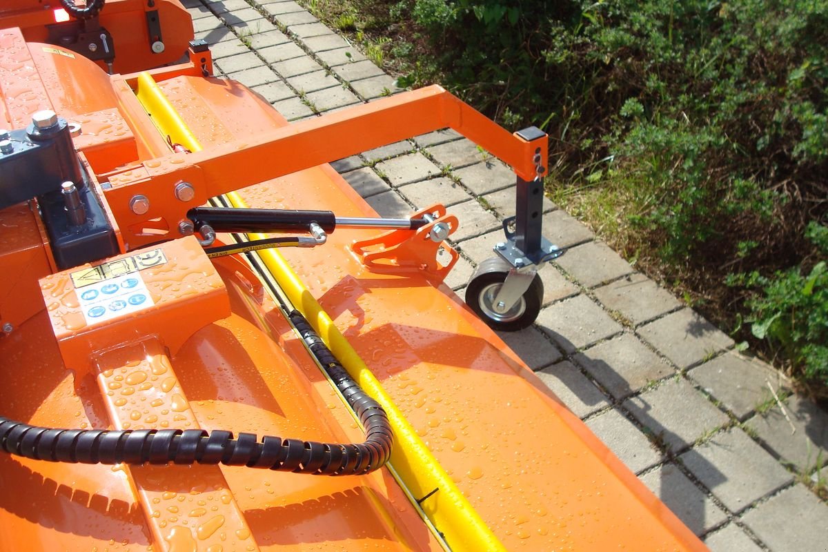 Kehrmaschine des Typs Sonstige Kehrmaschine 240, Neumaschine in Judenburg (Bild 3)