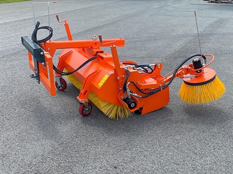 Kehrmaschine des Typs Sonstige Kehrmaschine Kehrschaufel Kehrbesen Besen keine Tuchel Bema Adler, Gebrauchtmaschine in Schmallenberg (Bild 7)