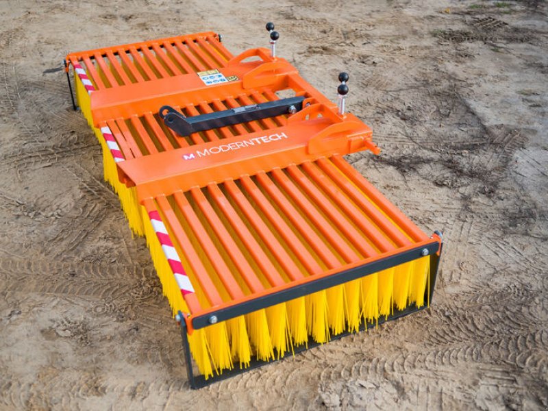 Kehrmaschine typu Sonstige Kehrmaschine / sweeper, Neumaschine w Michałowo (Zdjęcie 1)