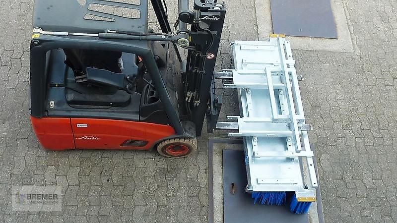 Kehrmaschine des Typs Sonstige KM 1500  /   KM 2000   /   KM 2500, Neumaschine in Asendorf (Bild 16)