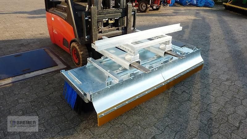 Kehrmaschine des Typs Sonstige KM 1500  /   KM 2000   /   KM 2500, Neumaschine in Asendorf (Bild 20)