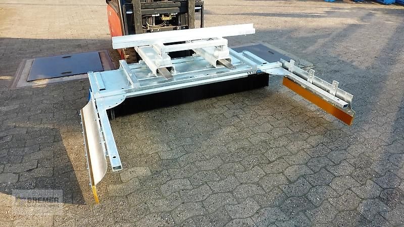 Kehrmaschine des Typs Sonstige KM 1500  /   KM 2000   /   KM 2500, Neumaschine in Asendorf (Bild 18)