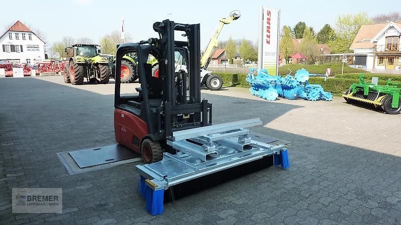 Kehrmaschine des Typs Sonstige KM 1500  /   KM 2000   /   KM 2500, Neumaschine in Asendorf (Bild 4)