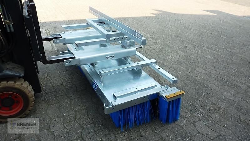 Kehrmaschine des Typs Sonstige KM 1500  /   KM 2000   /   KM 2500, Neumaschine in Asendorf (Bild 5)