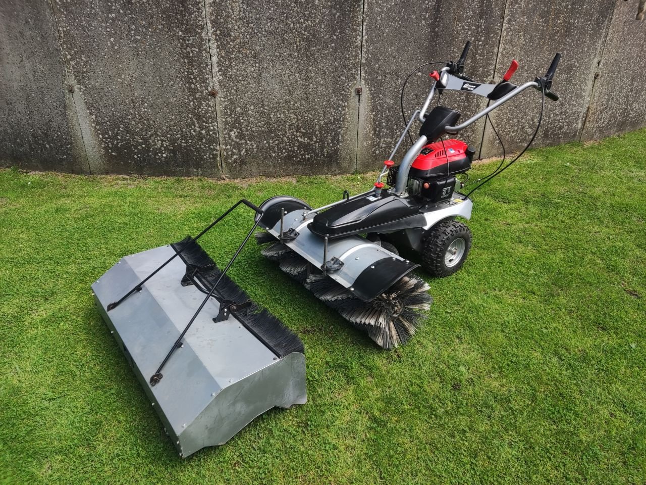 Kehrmaschine des Typs Sonstige LUMAG KM 1000, Gebrauchtmaschine in Klarenbeek (Bild 1)