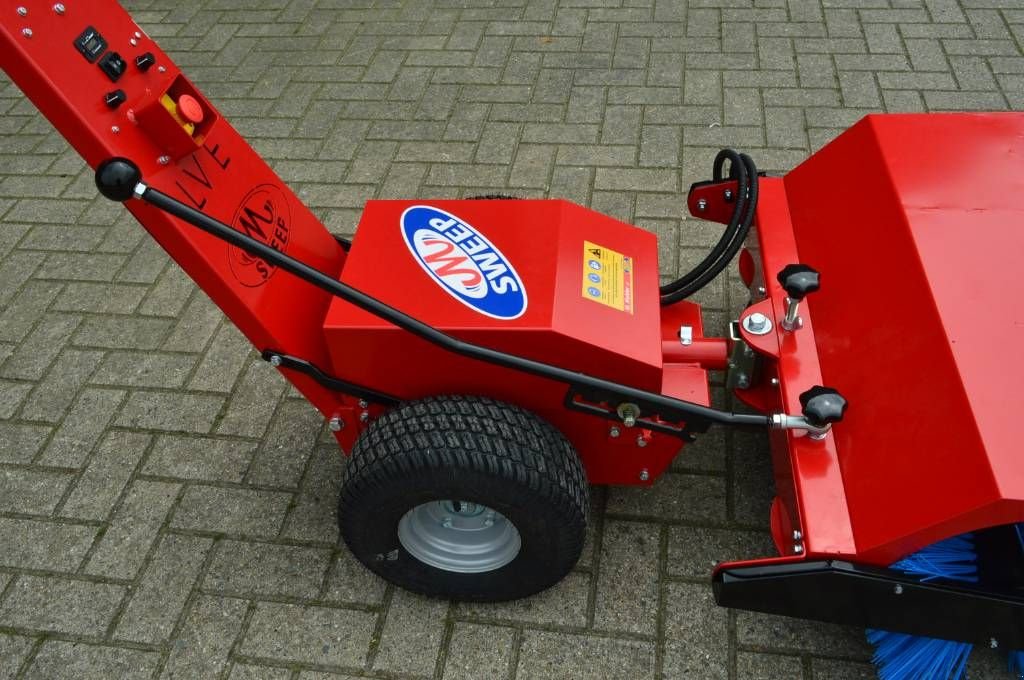 Kehrmaschine des Typs Sonstige M Sweep LV90E elektrische veegmachine met opvangbak, Neumaschine in Erichem (Bild 7)