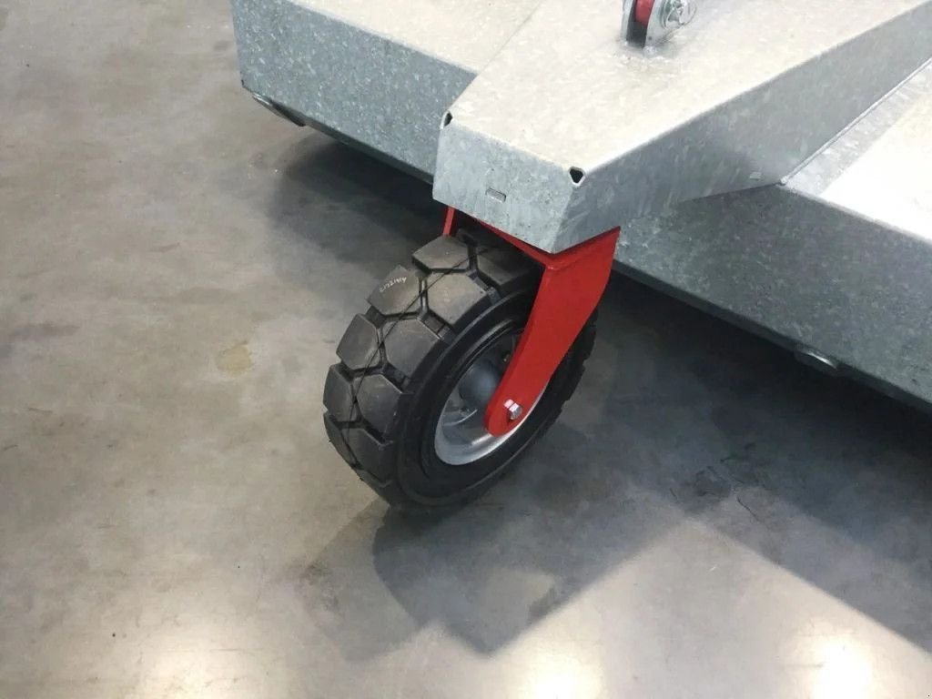 Kehrmaschine des Typs Sonstige M Sweep Nieuw HSTV 800 / 230 NIEUW, Neumaschine in Culemborg (Bild 5)