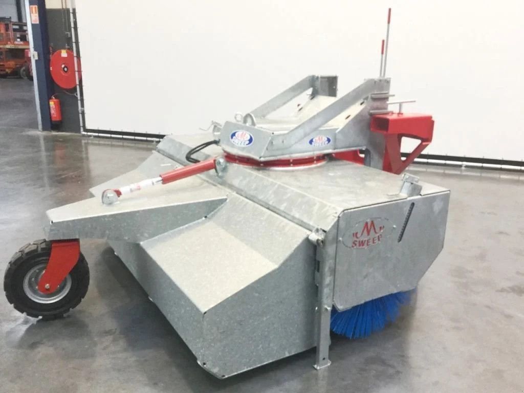 Kehrmaschine des Typs Sonstige M Sweep Nieuw HSTV 800 / 230 NIEUW, Neumaschine in Culemborg (Bild 2)
