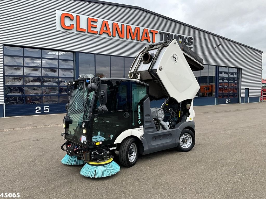 Kehrmaschine typu Sonstige Mathieu MC 210 Azura Flex Euro 6 Just 8.800 km!, Gebrauchtmaschine v ANDELST (Obrázek 1)