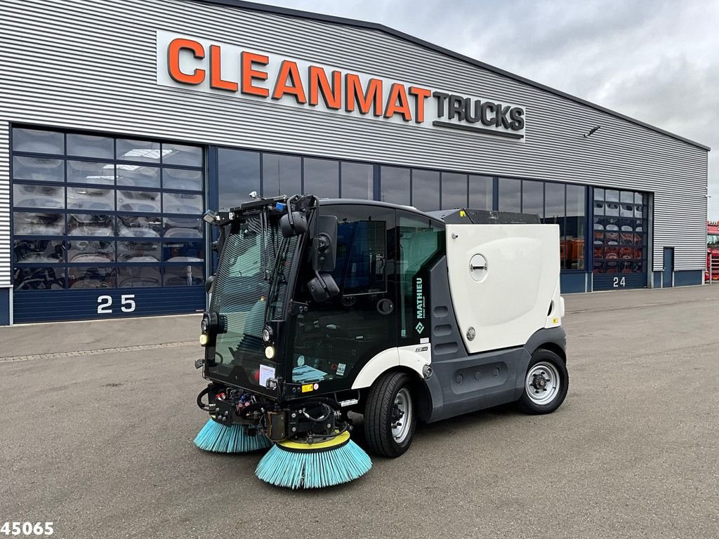 Kehrmaschine typu Sonstige Mathieu MC 210 Azura Flex Euro 6 Just 8.800 km!, Gebrauchtmaschine w ANDELST (Zdjęcie 3)