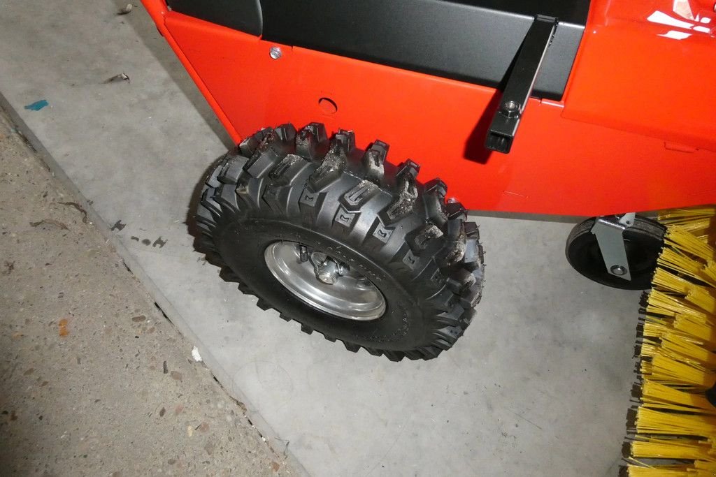 Kehrmaschine типа Sonstige Meclean Frontsweep Pro 82 zelfrijdend, Neumaschine в Losdorp (Фотография 7)