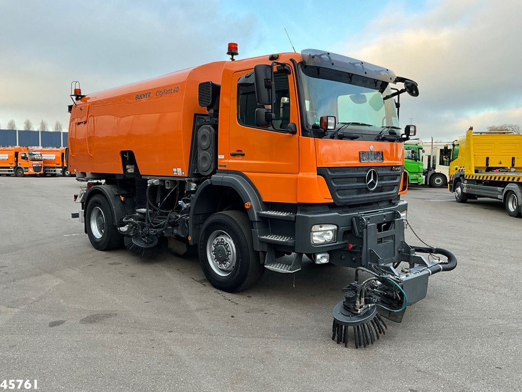 Kehrmaschine del tipo Sonstige Mercedes Benz Actros 1829 4x4 Bucher Cityfant 60 Recht en Links vegend, Gebrauchtmaschine en ANDELST (Imagen 5)