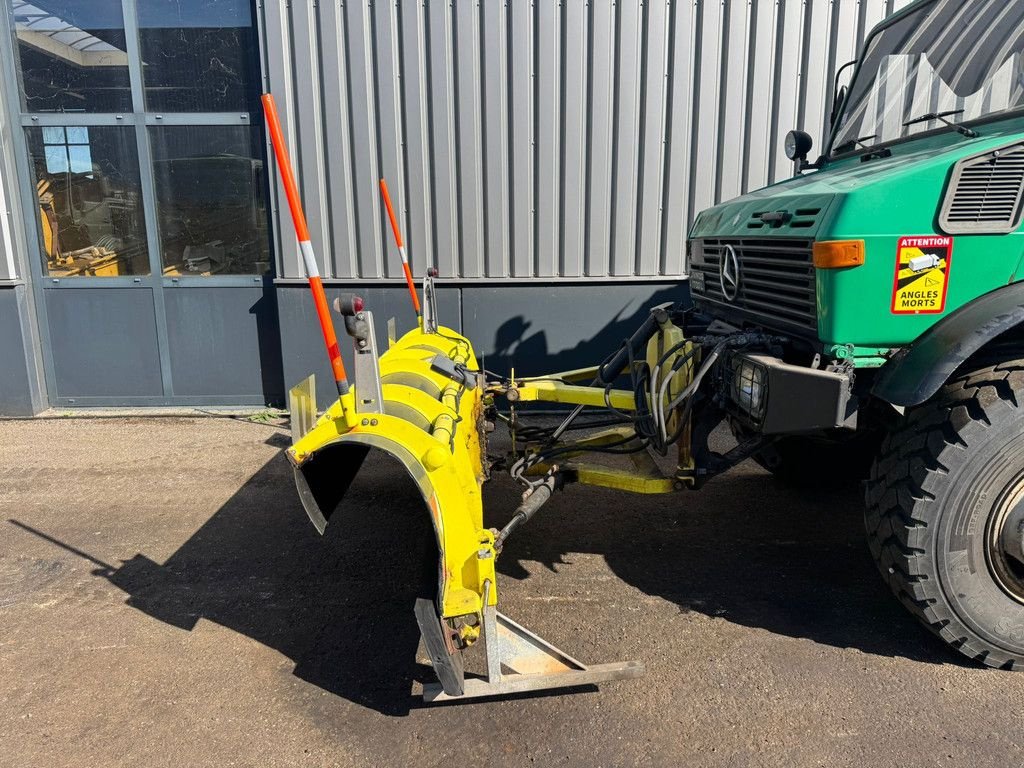 Kehrmaschine des Typs Sonstige Mercedes Benz Unimog U1700, Gebrauchtmaschine in Velddriel (Bild 10)