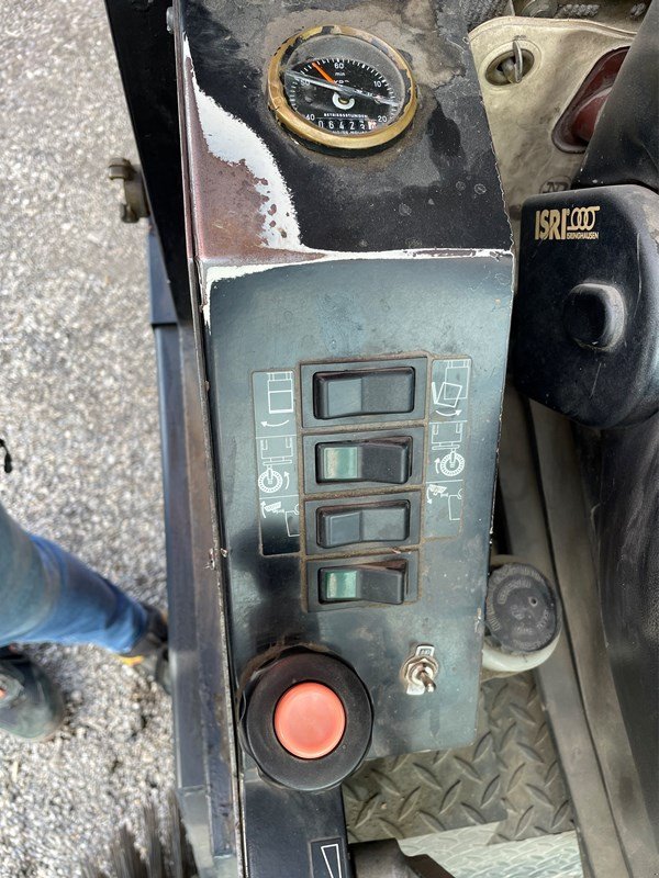 Kehrmaschine of the type Sonstige MFH 2200, Gebrauchtmaschine in Eichberg (Picture 5)