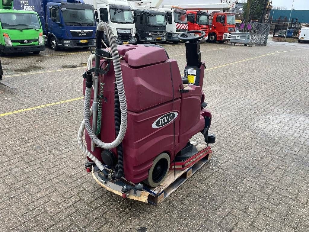 Kehrmaschine typu Sonstige Minuteman Powerboss SC2832E, Gebrauchtmaschine v WIJCHEN (Obrázek 7)
