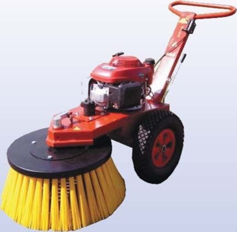 Kehrmaschine of the type Sonstige MOTOR veegmachine GS 0700R, Neumaschine in Goudriaan (Picture 1)