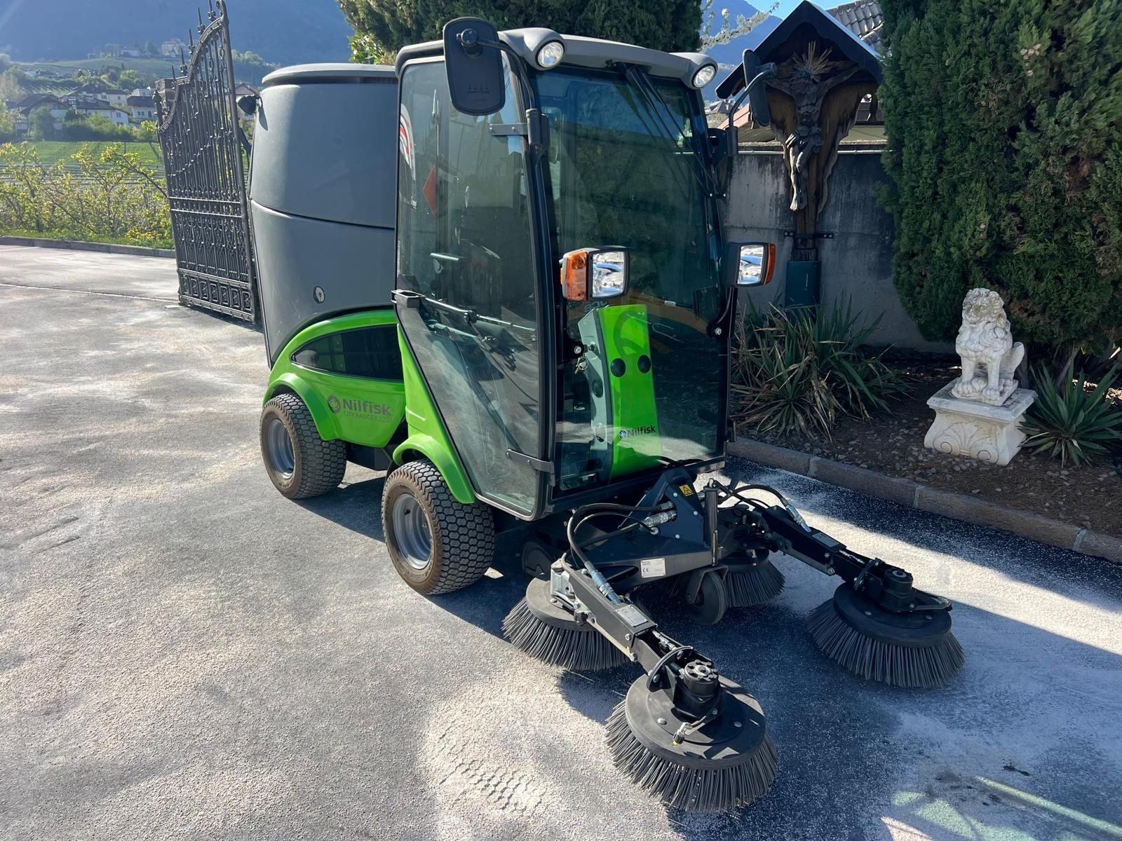 Kehrmaschine des Typs Sonstige Nilfisk City Ranger 2250 - GB138, Gebrauchtmaschine in Eppan (BZ) (Bild 8)